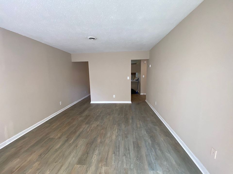 1st image of 2630 Vance Dr NW APT 3