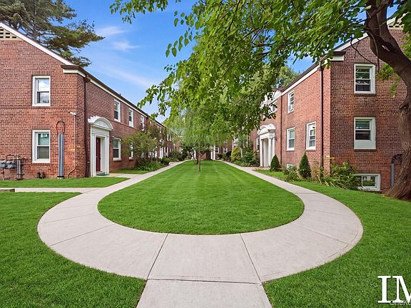 2nd image of 147-47 Charter Road #22 B