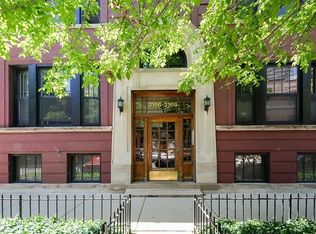 3166 N Pine Grove Ave #1, Chicago, IL 60657