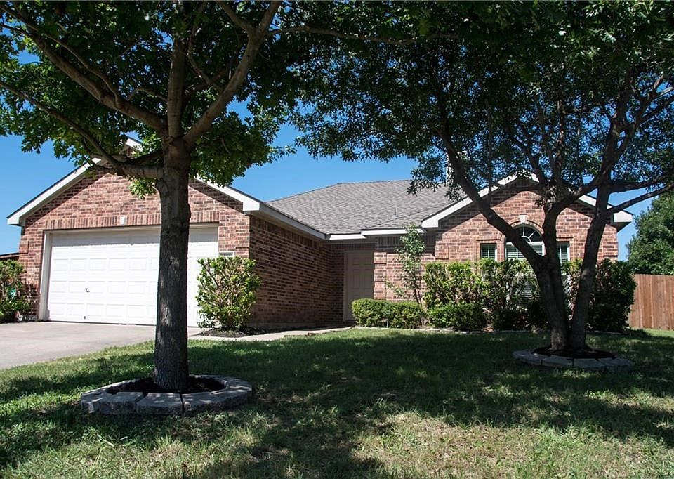 1st image of 801 Stags Leap Dr
