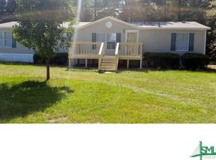 685 Adams Rd, Pembroke, GA 31321