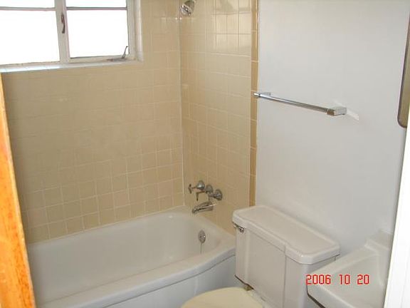 2nd image of 5017 Meade Ct