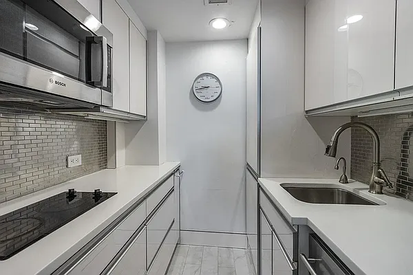 Rented by Triumph Property Group | media 4