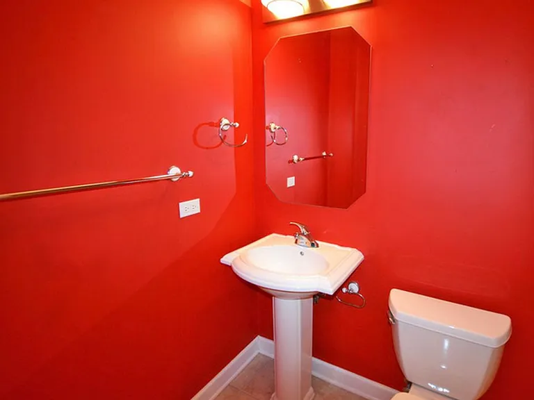 4847 N Winthrop Ave #2S — Photo 8