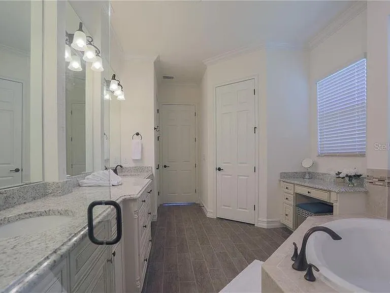 5528 Arnie Loop — Photo 11