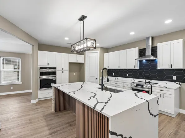 3337 Whirlaway Rd, Dallas, TX 75229