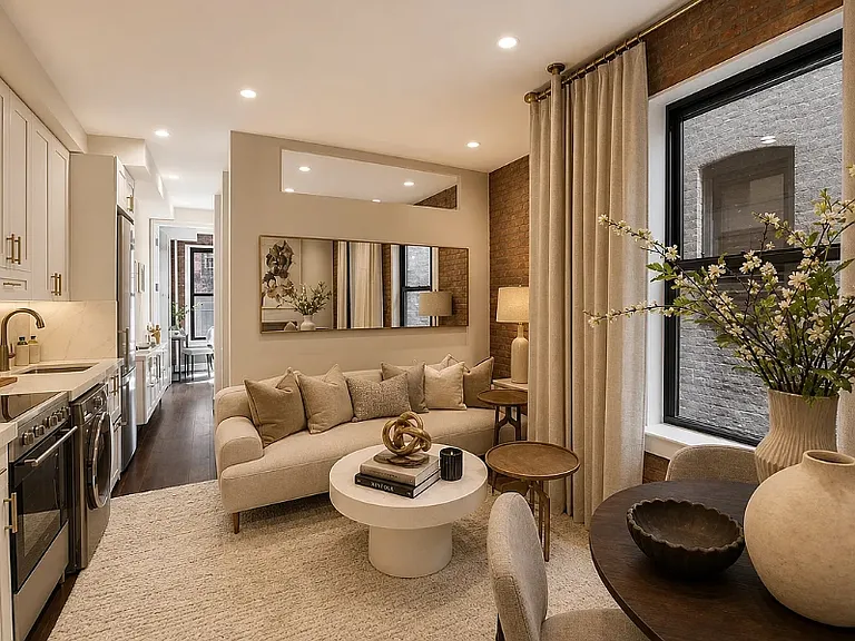 244 W 22nd St #2E — Photo 1