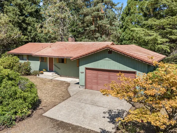 10350 SE Schacht Rd, Damascus, OR 97089