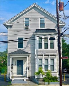 124 East St, Woonsocket, RI, 02895