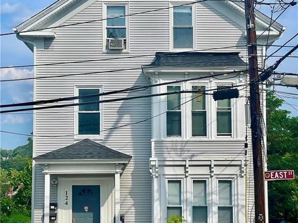 124 East St, Woonsocket, RI 02895