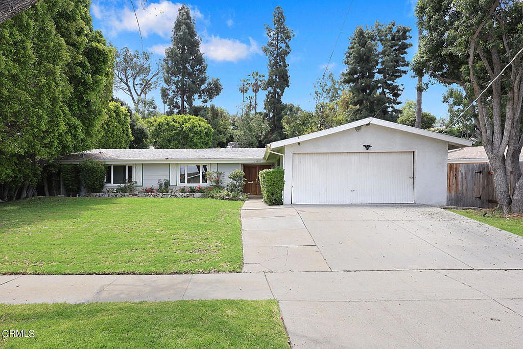 \★/ Teknor Apex Anti-Kink Long Duty 5/8 in. Dia. x 25 ft. L Garden