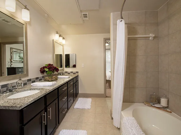 Plantation Park Apartments — Photo 7
