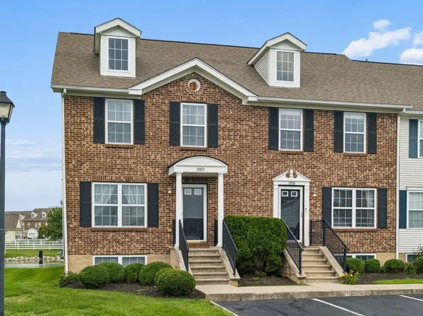1080 Shady Lake Dr, Columbus, OH 43228