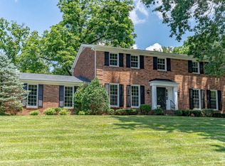 3009 Shallcross Way, Glenview Hills, KY 40222