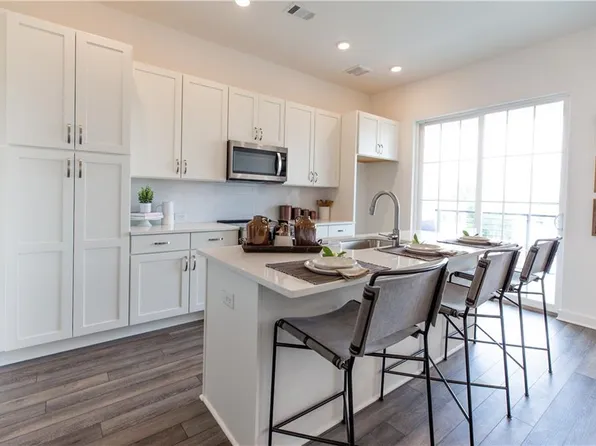 434 Burton Dr #302, Alpharetta, GA 30009