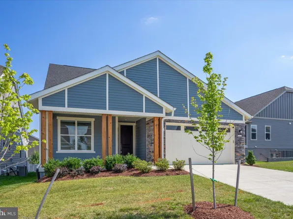 112 Stonecrop Ct, Lake Frederick, VA 22630