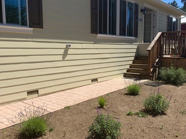 1876 Mountain View Ave