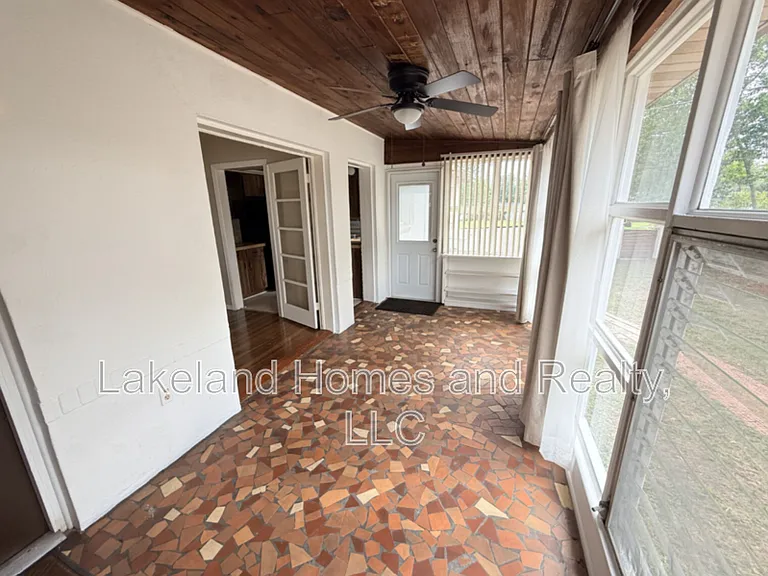 3115 Buckingham Ave — Photo 9