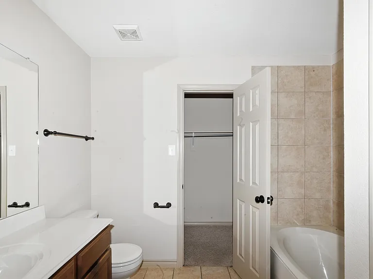 3905 Vista Mar Dr — Photo 18