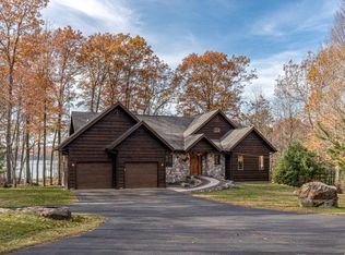 9737 S Kaubashine Rd #S, Hazelhurst, WI 54531