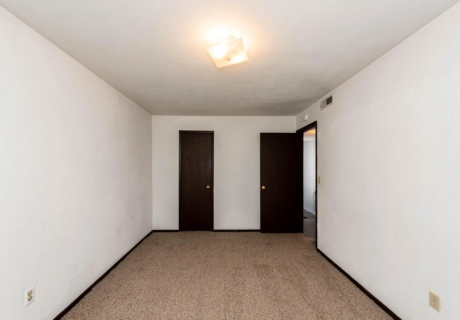 2 bed, $850 — Photo 3