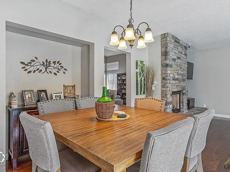 Back dining area