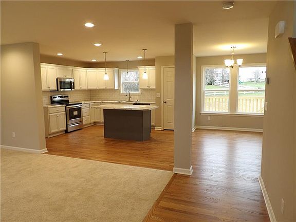 2nd image of 1720 Elmburn Ln