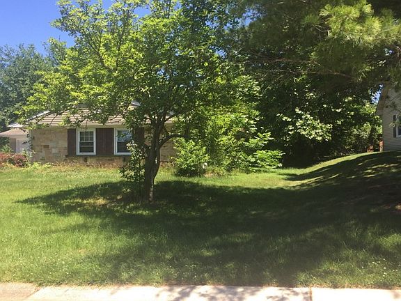 2nd image of 12104 Raritan Ln