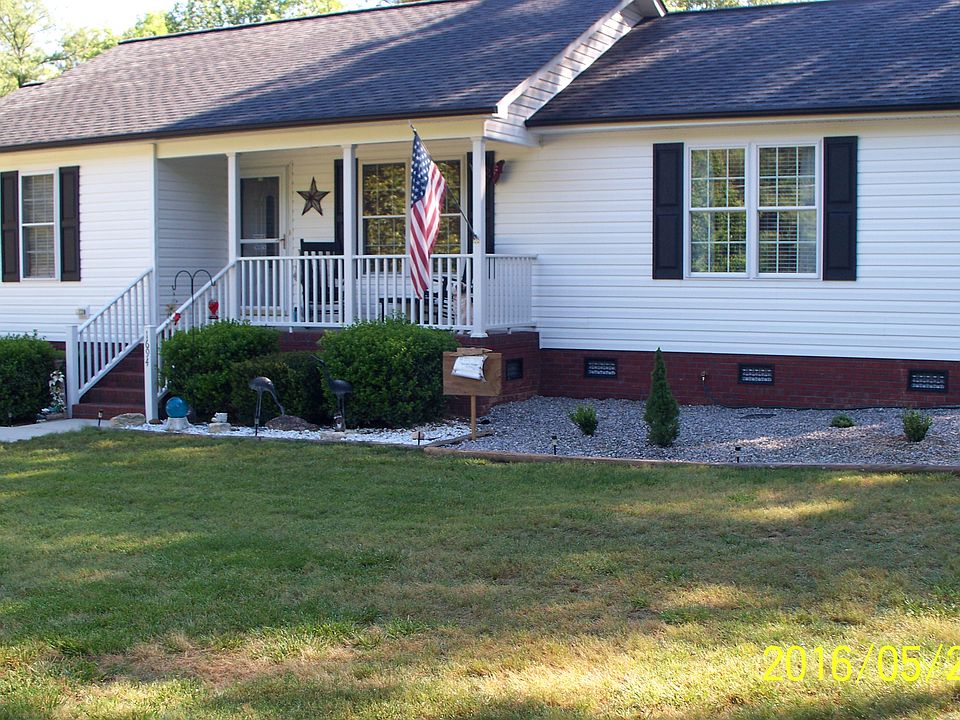 1st image of 1694 Roseland Dr