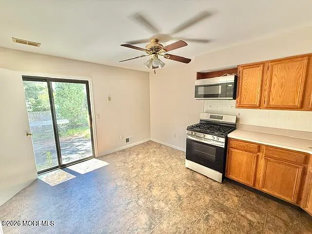 1126 Sawmill Rd #147 — Photo 6