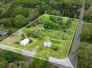 6979 E Airport Rd, Mount Pleasant, MI 48858