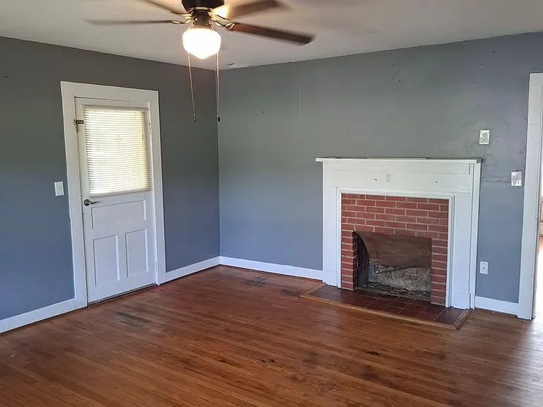 732 Stewarts Rd — Photo 16