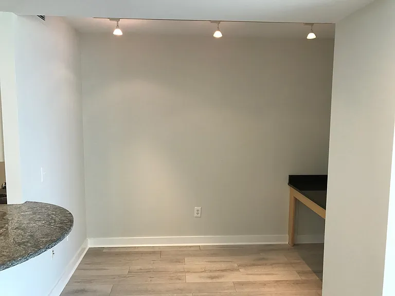 3338 Peachtree Rd NE #604 — Photo 19