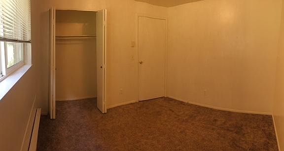 Bedroom (sorry - lighting is off...color matches other bedro