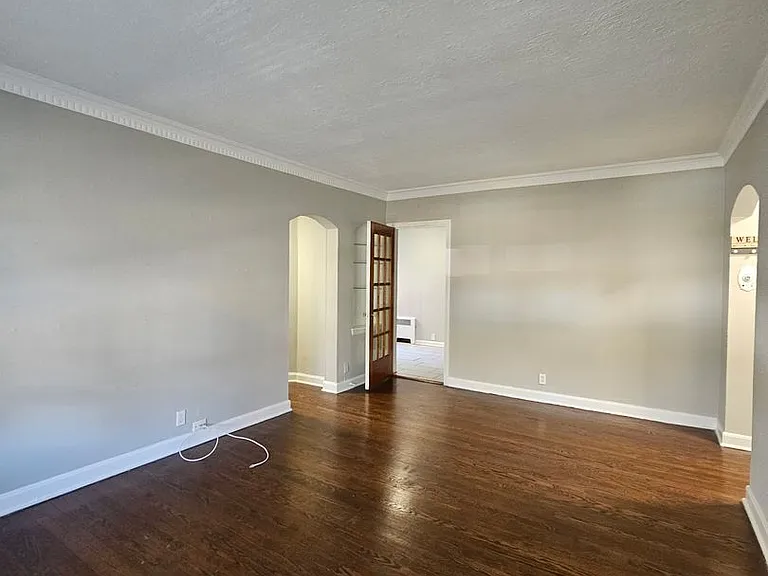5425-33 W Martin Dr — Photo 19