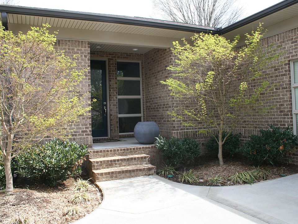 1st image of 144 Triplett Ln
