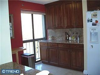 1st image of 1704 N Park Dr APT 102