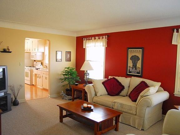 Tasteful decorating & pride of ownership throughout.