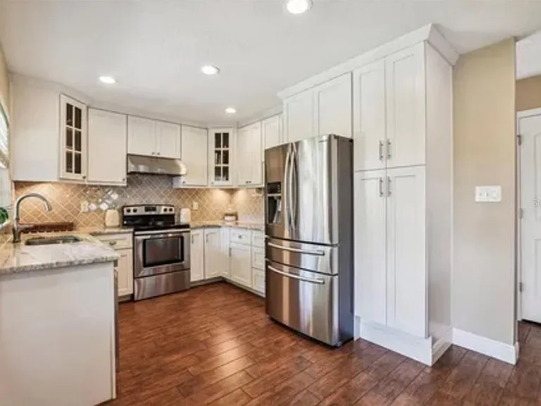 1326 Corner Oaks Dr — Photo 12