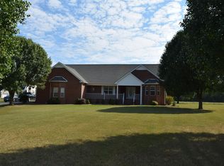 193 Falcon Dr, Manchester, TN 37355