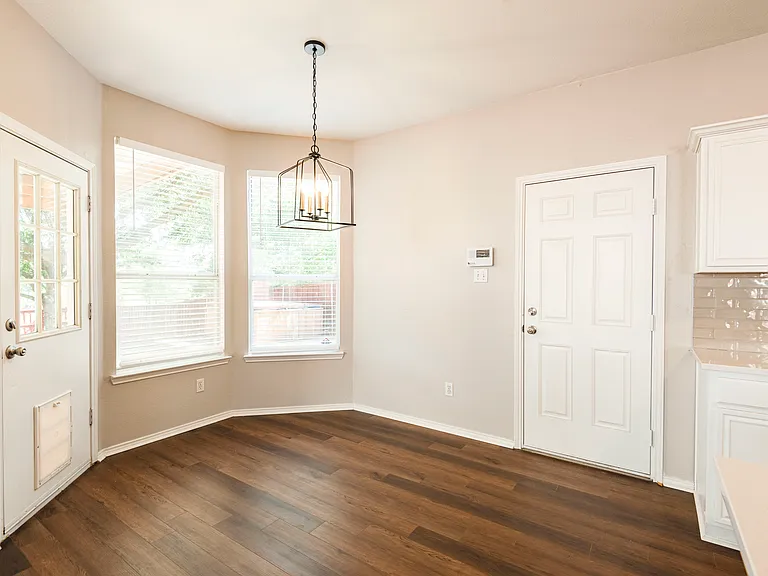 405 Mimosa Dr — Photo 16