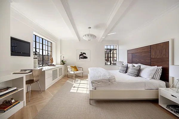 Sold by Stribling | media 23