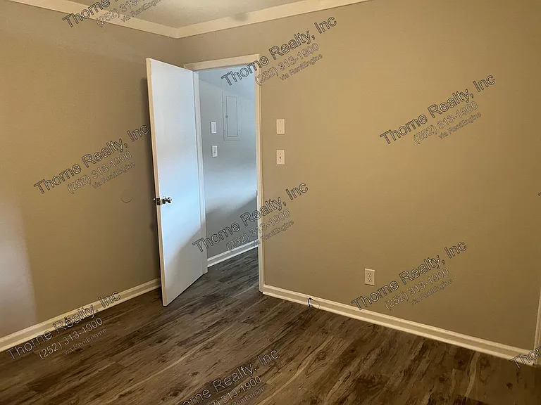 310 Myrtle Ave — Photo 10