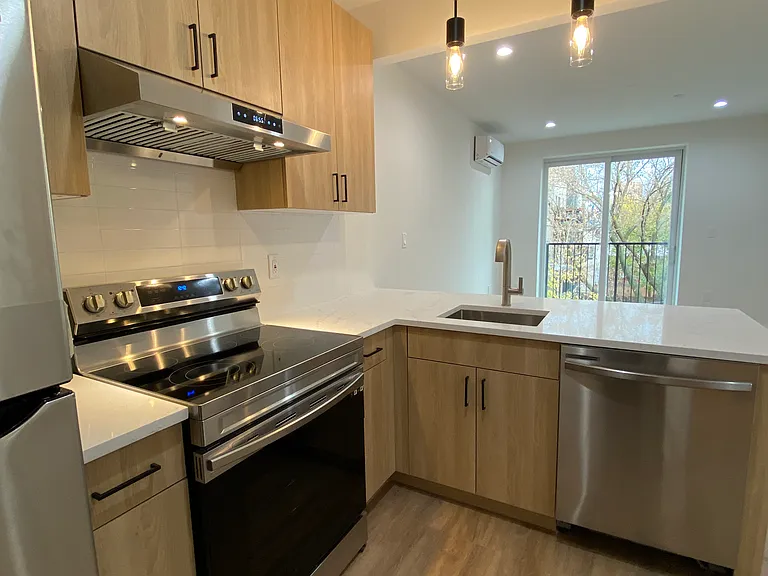 103 Schenectady Ave #3B — Photo 1