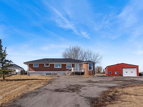 2nd image of 250257 NE Conrich Rd