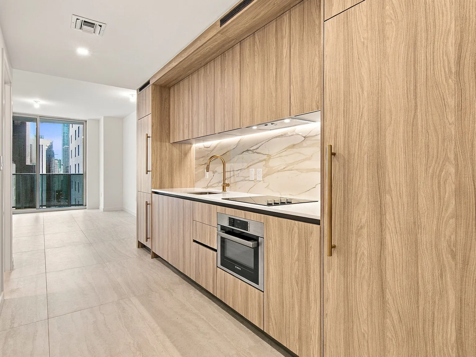 Studio, 489 sqft, $2,450 — Photo 4