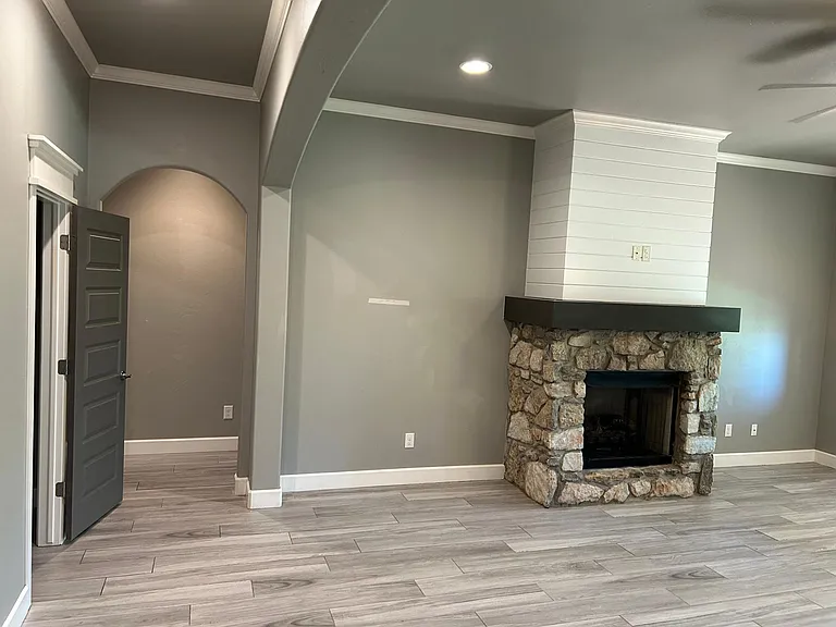 14640 Rochefort Ln — Photo 13
