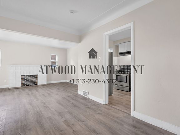 3rd image of 11397 Whitcomb St