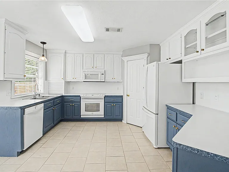 3118 Pleasant Grove Dr — Photo 5