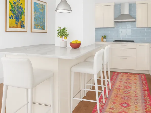 330 East 38th Street image 2 of 7